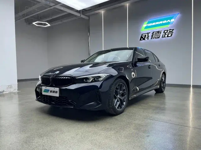 Фотография автомобиля — BMW 3 Series
