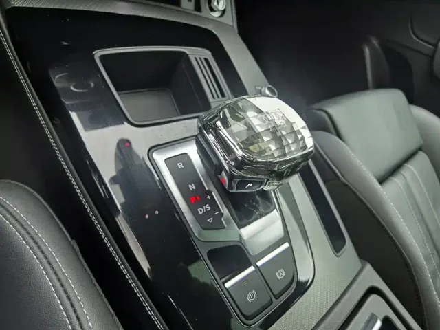 Audi Q5L — Фото автомобиля 13