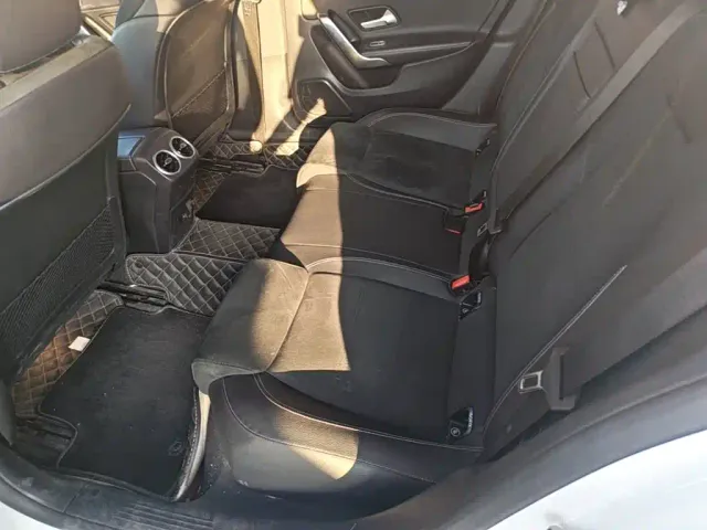 Mercedes-Benz A-Class — Фото автомобиля 16