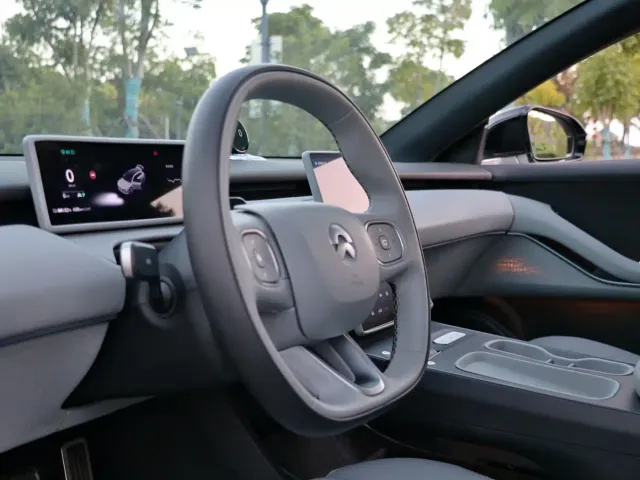 Nio ET5 Touring — Фото автомобиля 24