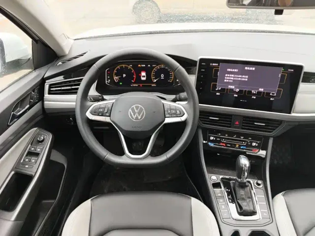Volkswagen Bora — Фото автомобиля 6