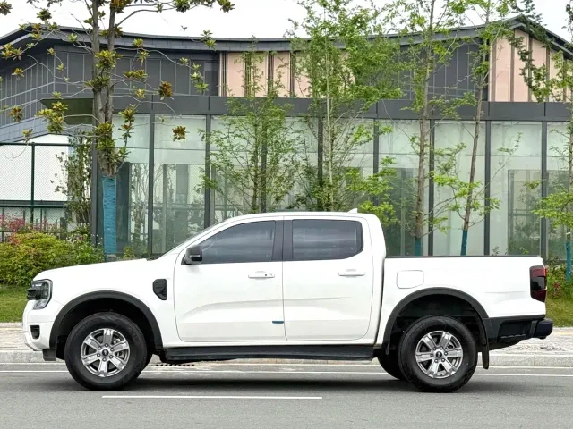 Ford Ranger — Фото автомобиля 10