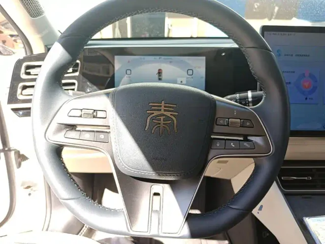 BYD Qin L — Фото автомобиля 10