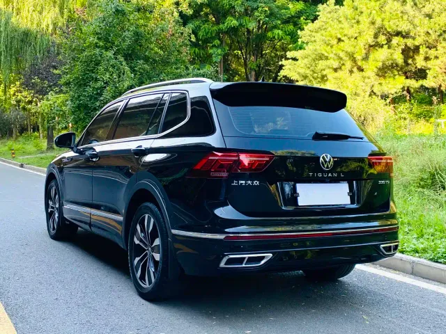 Volkswagen Tiguan L — Фото автомобиля 16