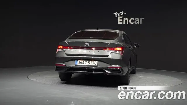 Hyundai AVANTE Avante (CN7) — Фото автомобиля 4