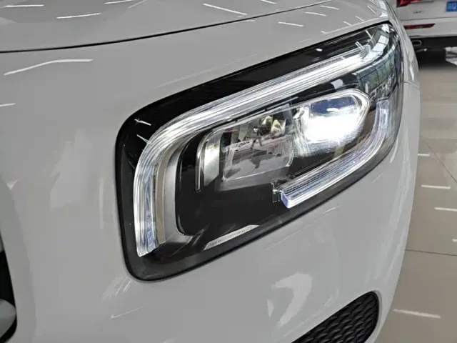 Mercedes-Benz GLB-Class — Фото автомобиля 23