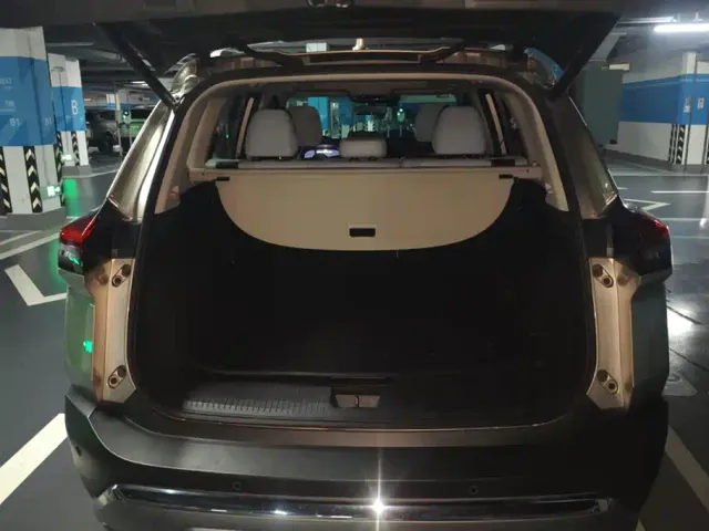 Nissan X-Trail — Фото автомобиля 4