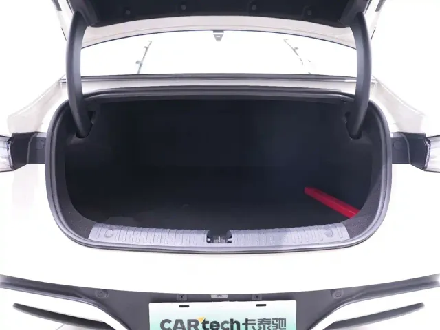 BYD Seal 06 — Фото автомобиля 12