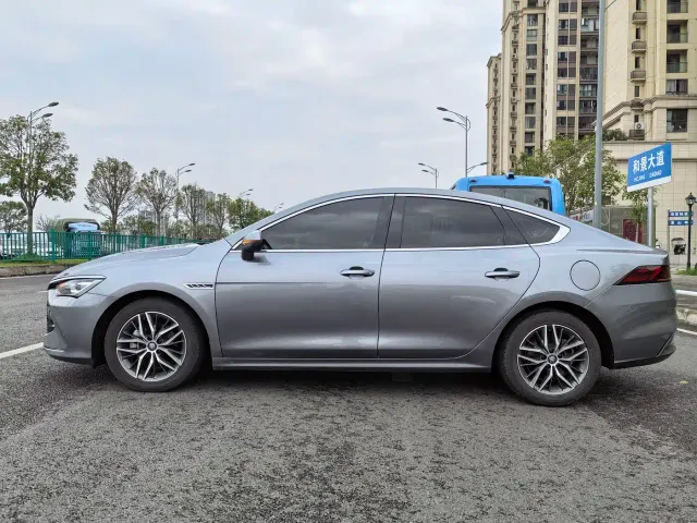 BYD Qin PLUS — Фото автомобиля 4