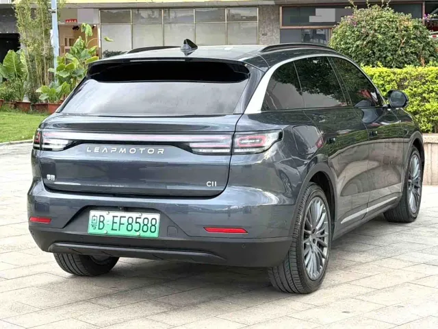 Leapmotor C11 — Фото автомобиля 9