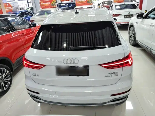 Audi Q3 — Фото автомобиля 5