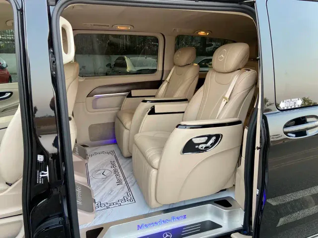 Mercedes-Benz V-Class — Фото автомобиля 9