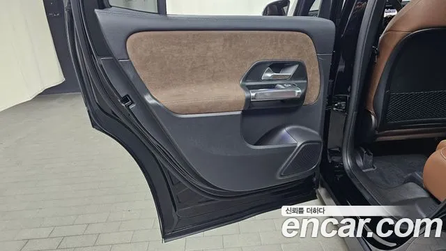 Mercedes-Benz GLB-Class X247 — Фото автомобиля 24