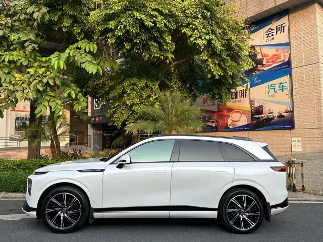 Xpeng G9 — Фото автомобиля 7