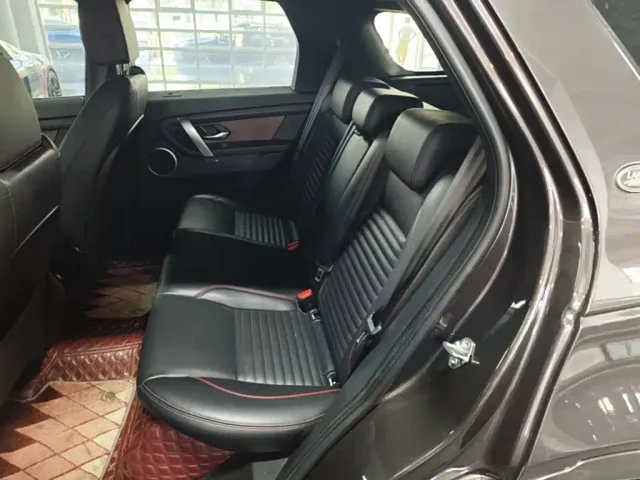 Land Rover Discovery Sport — Фото автомобиля 16