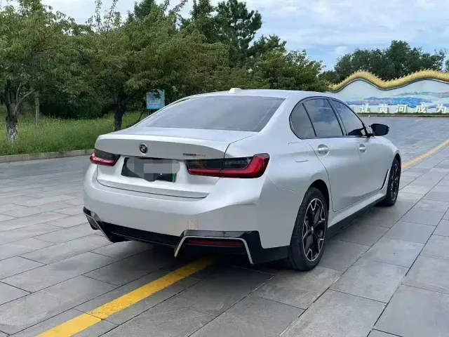 BMW i3 — Фото автомобиля 4