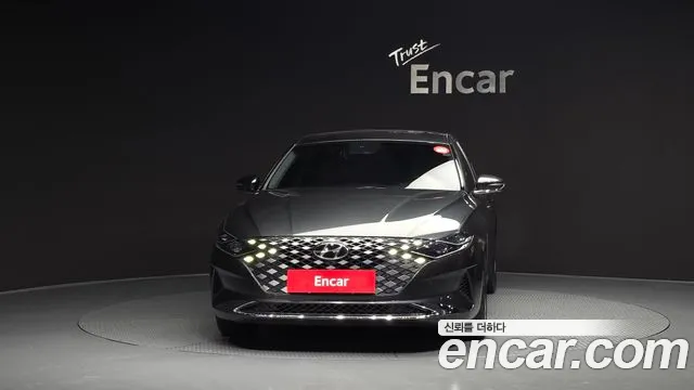 Hyundai Grandeur — Фото автомобиля 3