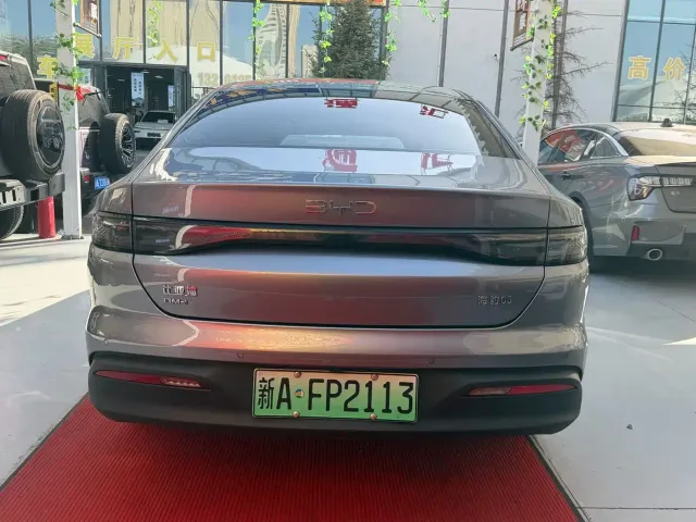 BYD Seal 05 DM-i — Фото автомобиля 8