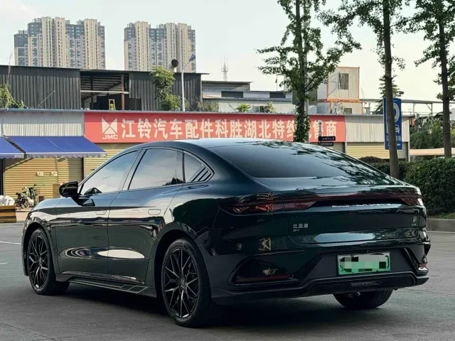 BYD Han — Фото автомобиля 11