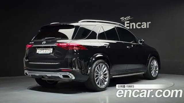 Mercedes-Benz GLE-Class — Фото автомобиля 2