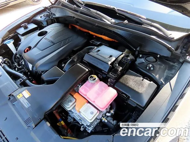 Hyundai Grandeur (New) Hybrid — Фото автомобиля 19