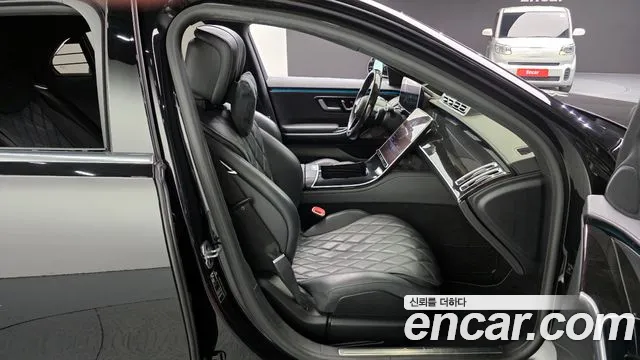 Mercedes-Benz S-Class — Фото автомобиля 12