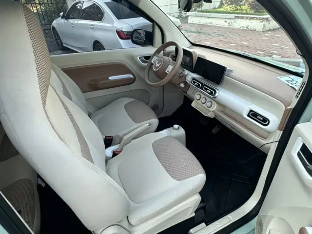 Wuling Hongguang Mini EV — Фото автомобиля 13