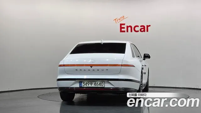 Hyundai Grandeur GN7 — Фото автомобиля 4