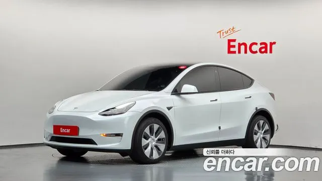 Фотография автомобиля — Tesla Model Y