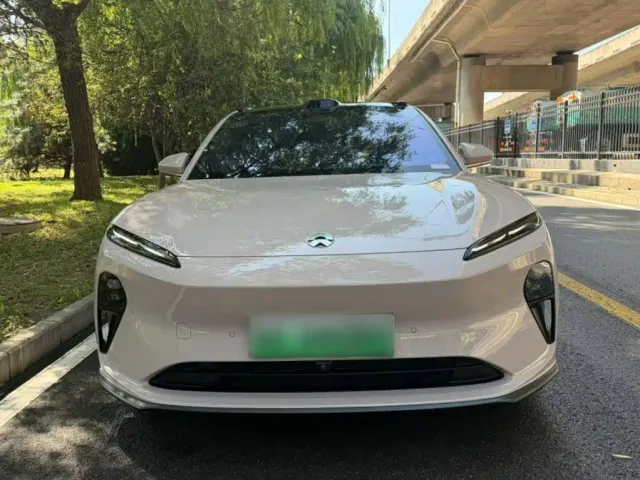 Nio ET5 Touring — Фото автомобиля 2