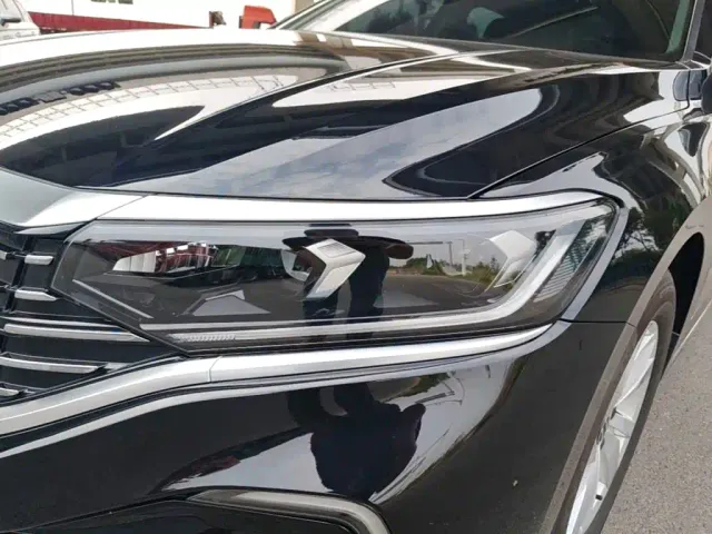 Volkswagen Passat — Фото автомобиля 23