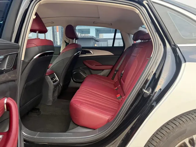 Hongqi H5 — Фото автомобиля 7