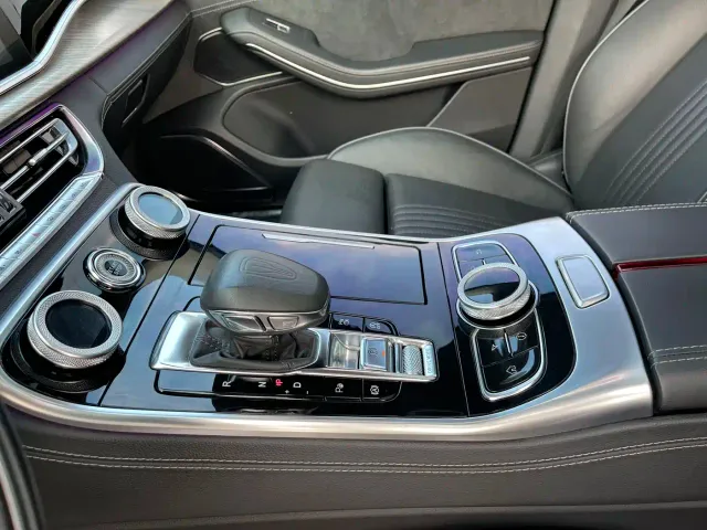 Hongqi H9 — Фото автомобиля 23
