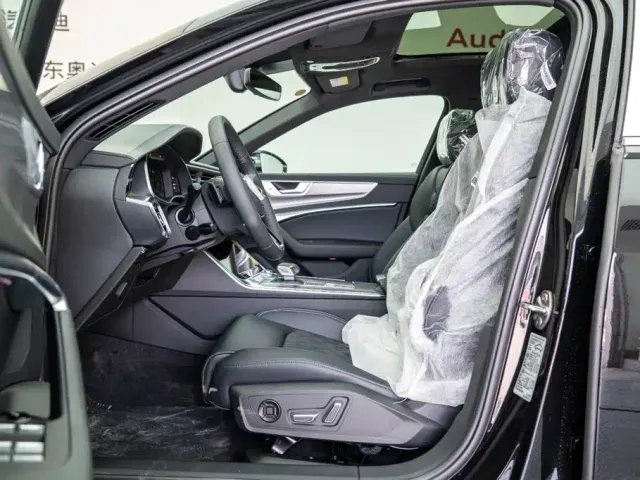 Audi A6L — Фото автомобиля 10