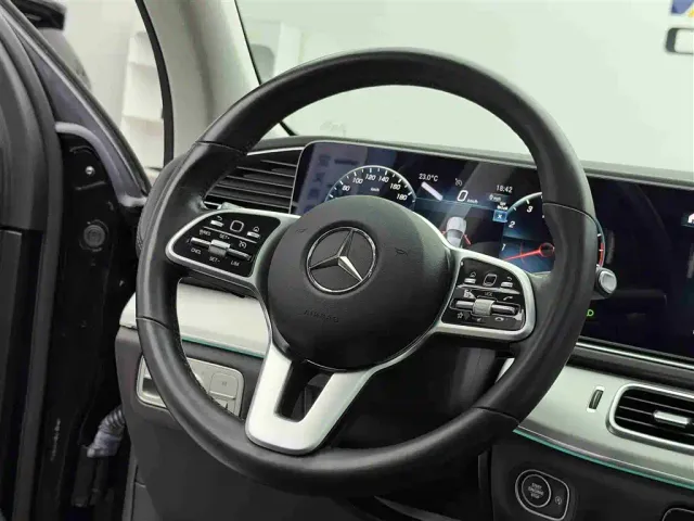 Mercedes-Benz GLE-Class — Фото автомобиля 15