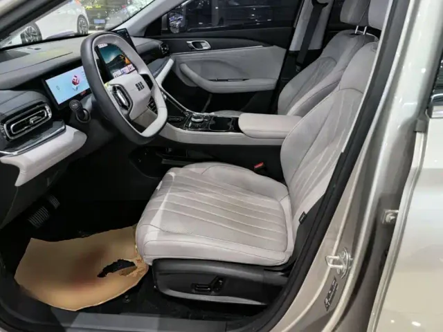 Geely Galaxy Stellar 6 — Фото автомобиля 14