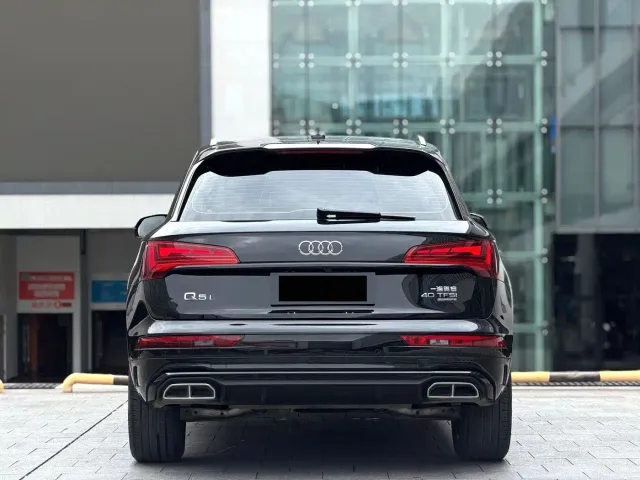 Audi Q5L — Фото автомобиля 4