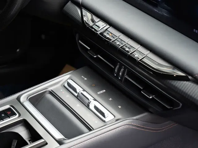 Lincoln Z — Фото автомобиля 14