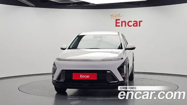 Hyundai Kona SX2 — Фото автомобиля 3