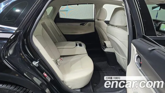 Hyundai Grandeur Новый Grandeur IG — Фото автомобиля 12