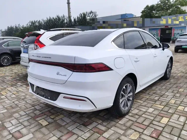 BYD Qin PLUS — Фото автомобиля 6