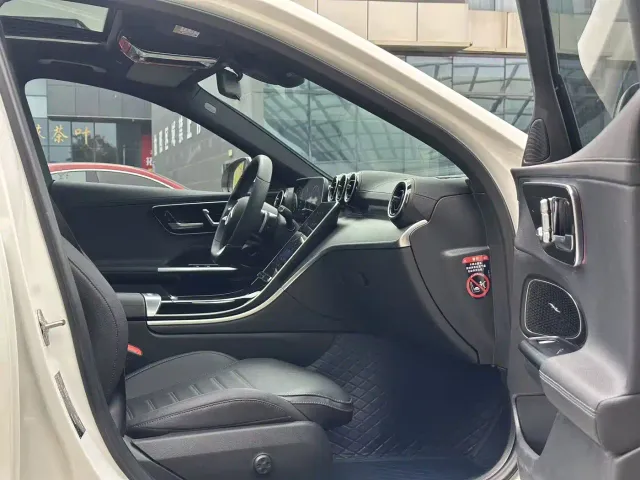 Mercedes-Benz C-Class — Фото автомобиля 11