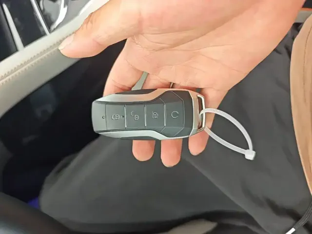 BYD Song PLUS — Фото автомобиля 8