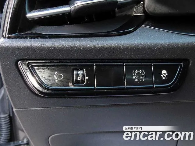 Kia Niro The All New — Фото автомобиля 12
