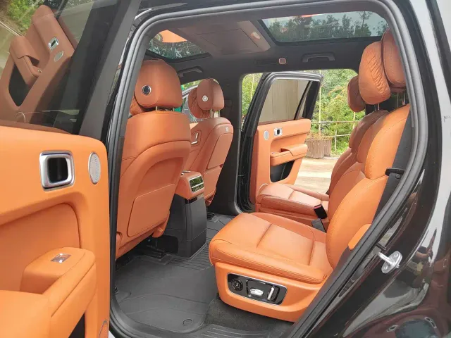 Li Auto L9 — Фото автомобиля 14