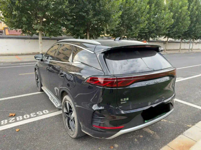 BYD Tang — Фото автомобиля 6