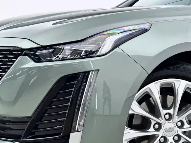 Cadillac CT5 — Фото автомобиля 15