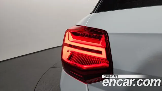 Audi Q2 35 TDI Premium — Фото автомобиля 23