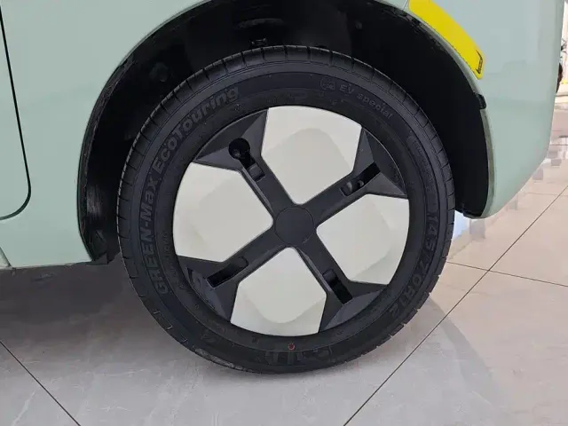 Wuling Hongguang Mini EV — Фото автомобиля 6