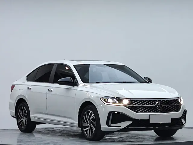 Volkswagen Lavida — Фото автомобиля 4